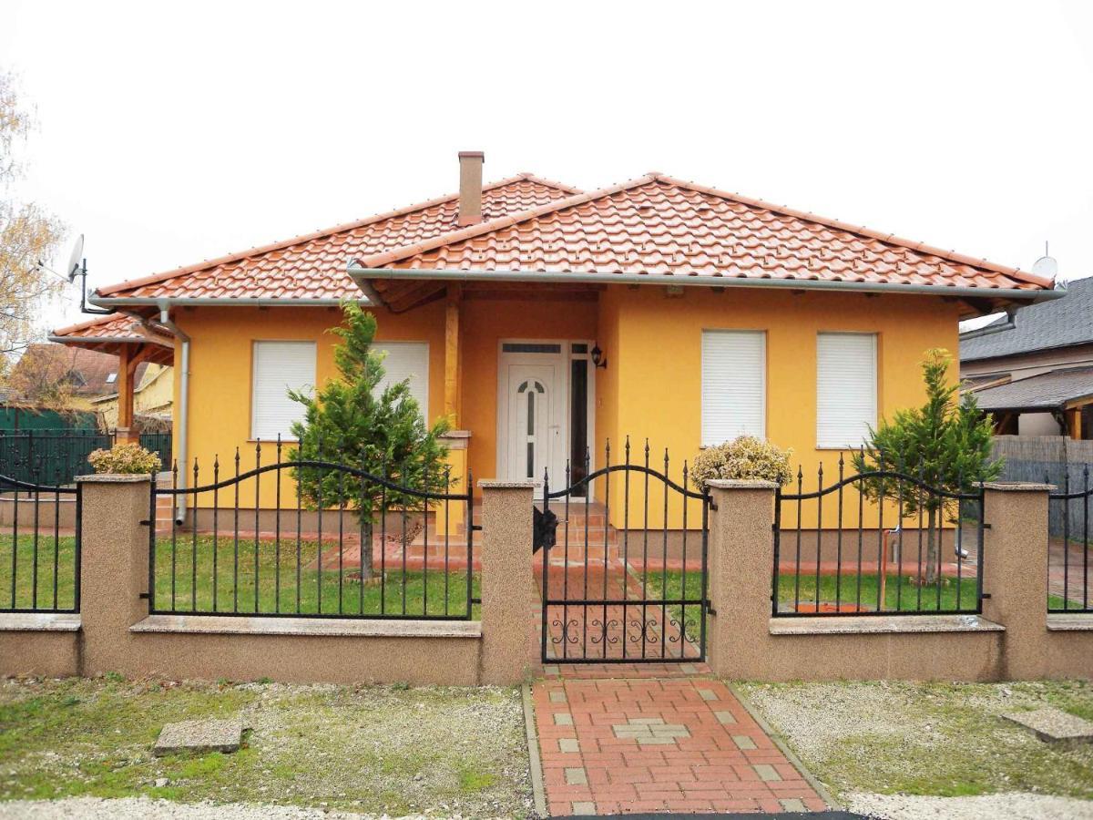 Holiday Home Balatonmariafurdo, Somogy 1 Balatonkeresztúr المظهر الخارجي الصورة