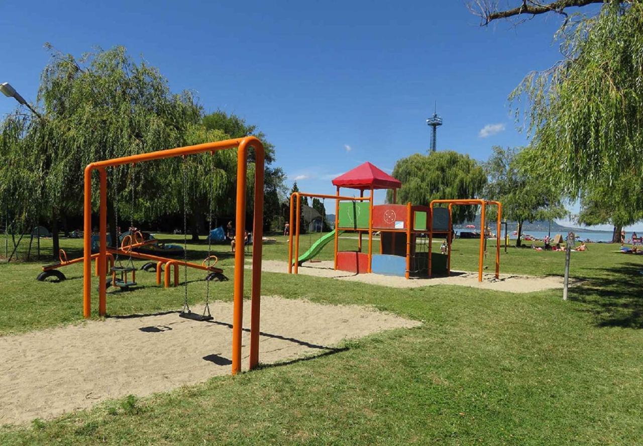 Holiday Home Balatonmariafurdo, Somogy 1 Balatonkeresztúr المظهر الخارجي الصورة