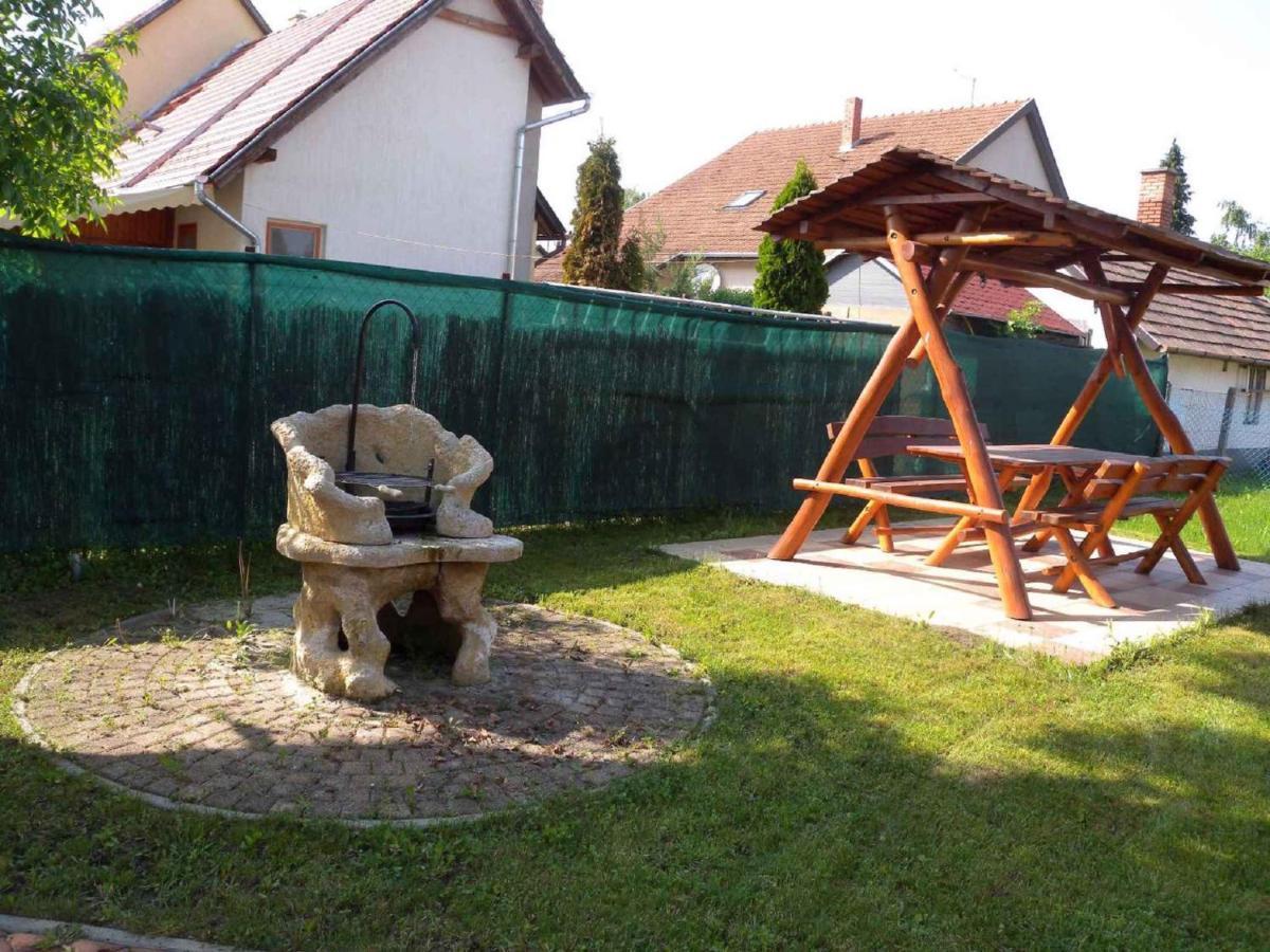 Holiday Home Balatonmariafurdo, Somogy 1 Balatonkeresztúr المظهر الخارجي الصورة